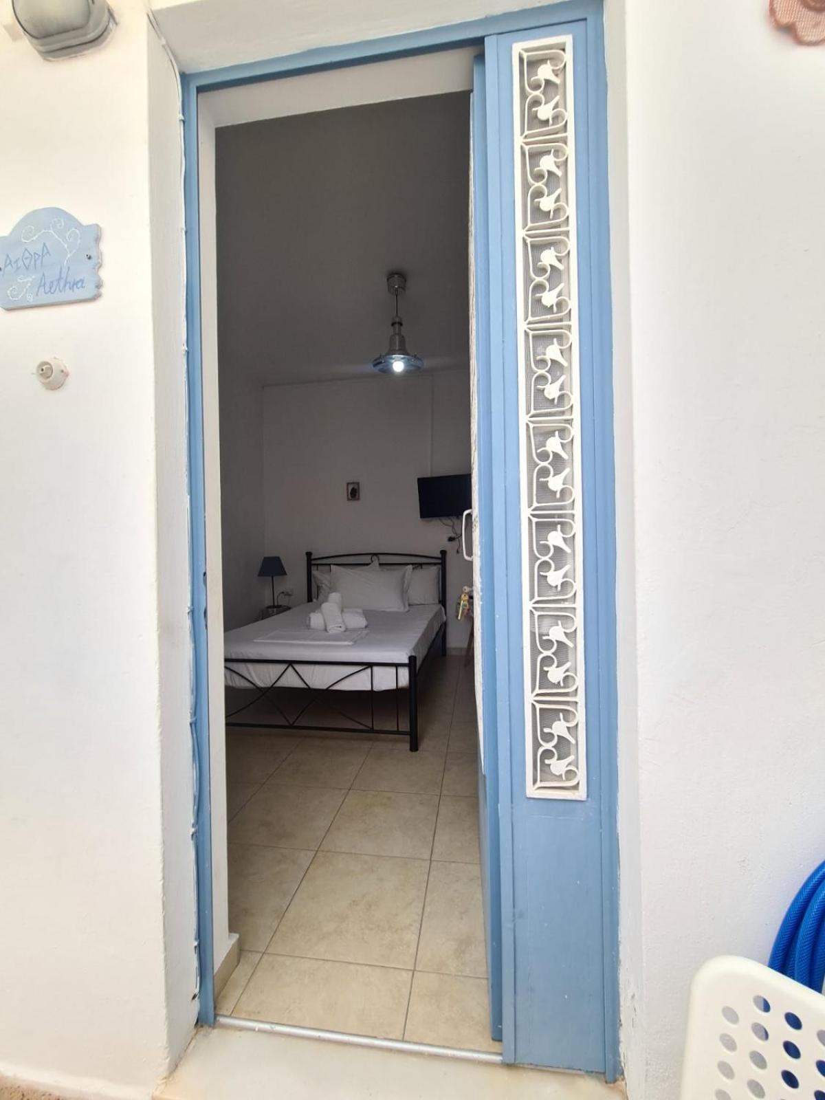 Aithra -Cosy Studio In Centre Of Poros Poros Town Exteriér fotografie